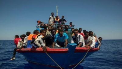 وفاة 57 مهاجرا بعد غرق سفينة قبالة سواحل موريتانيا