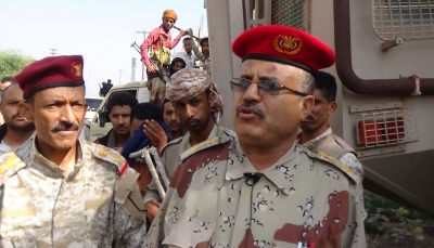 قائد عسكري يشدد على ضرورة رفع الجاهزية استعدادا لاستكمال تحرير تعز