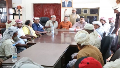 مشائخ سقطرى يجددون دعمهم لجهود المحافظ والوقوف مع الشرعية