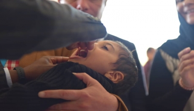 تدشين حملة التطعيم ضد شلل الأطفال في عدد من المحافظات