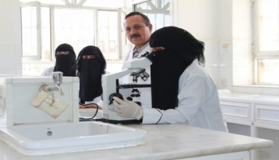 مليشيا الحوثي تفرض إتاوات على الأطباء وموظفي المستشفيات الخاصة