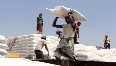 "مع عودة شبح المجاعة".. المنظمات الإنسانية تعتبر الحوثيين "المشكلة الأبرز" بعرقلة الإغاثة في اليمن