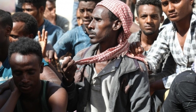 "اللاجئون الأفارقة في اليمن".. عنصرية وتجنيد حوثي قسري