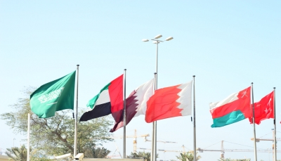 الحكومة اليمنية تدعو "التعاون الخليجي" إلى عقد مؤتمر طارئ لدعم برنامجها الاقتصادي