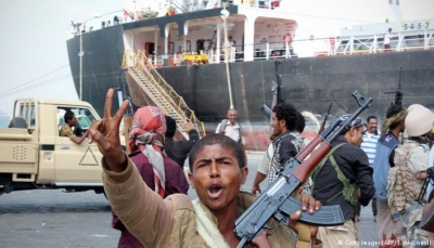 مسؤول محلي: الحوثيون يعملون على إحداث تغيير في النسيج الاجتماعي بالحديدة