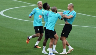 فينيسيوس يشتبك مع ريتشارليسون في تدريبات منتخب البرازيل