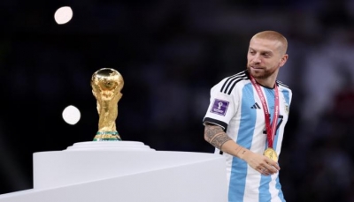 هل سيخسر منتخب الأرجنتين لقب كأس العالم بسبب بابو غوميز؟