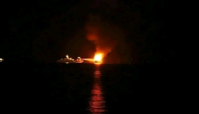 الجيش الأمريكي: الحوثيون أطلقوا 3 صواريخ بالستية مضادة للسُفن في البحر الأحمر